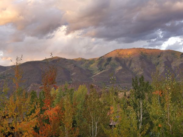 Mountain View Six Bedroom Residence in Aspen