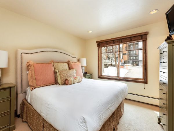 Aspen Home 987448
