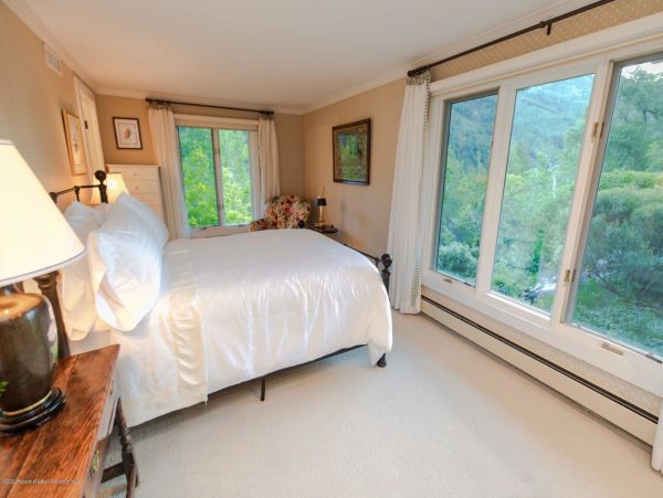 Aspen Home 987468
