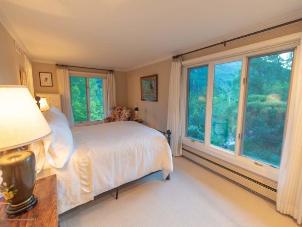 Aspen Home 987468
