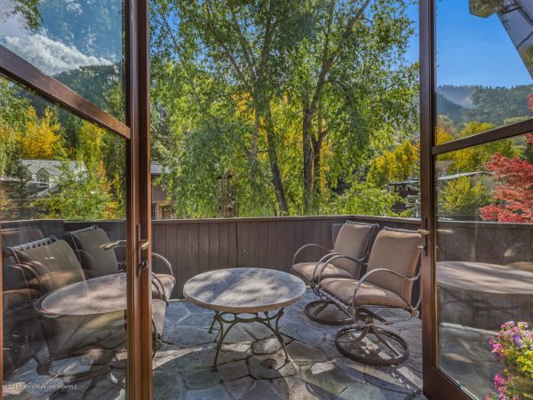 Aspen Home 987480