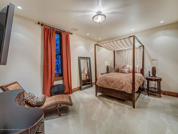 Aspen Home 987480