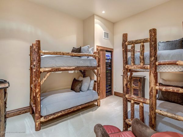 Aspen Home 987480