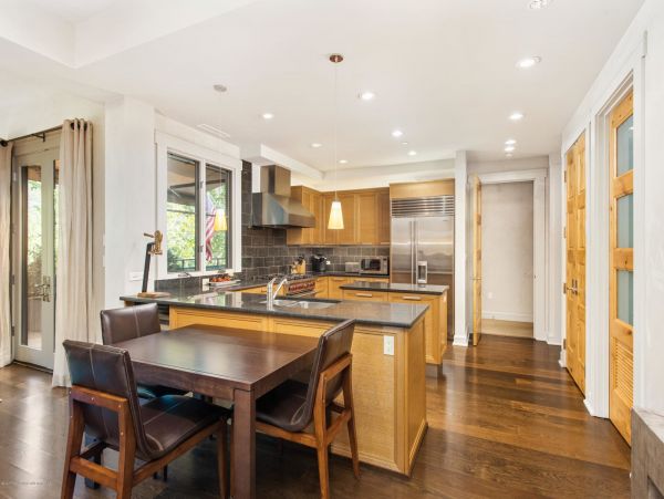 Aspen Home 987483
