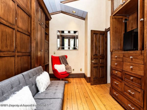 Aspen Home 987490