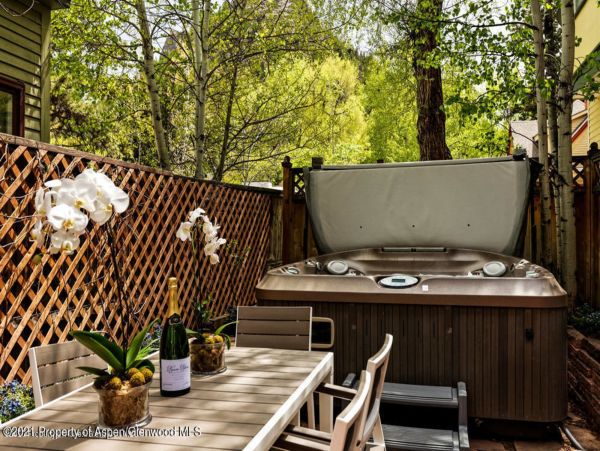 Aspen Home 987490