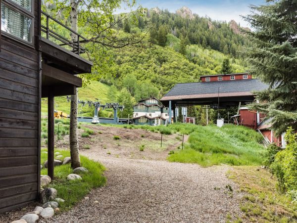 Aspen Home 987492