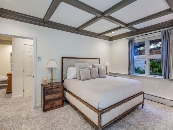 Aspen Home 987493