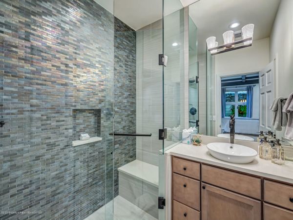 Aspen Home 987493