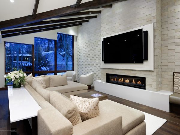 Aspen Luxury Vacation Rental - 5 Bedroom Aspen Core Residence with Mountain Views