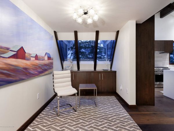 Aspen Luxury Vacation Rental - 5 Bedroom Aspen Core Residence with Mountain Views