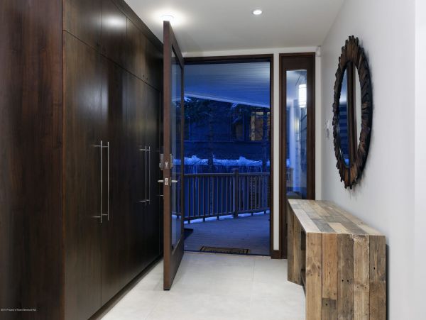Aspen Luxury Vacation Rental - 5 Bedroom Aspen Core Residence with Mountain Views