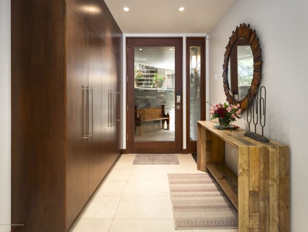 Aspen Luxury Vacation Rental - 5 Bedroom Aspen Core Residence with Mountain Views