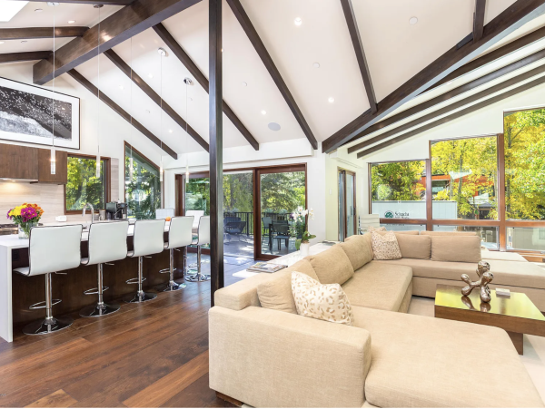 Aspen Luxury Vacation Rental - 5 Bedroom Aspen Core Residence with Mountain Views