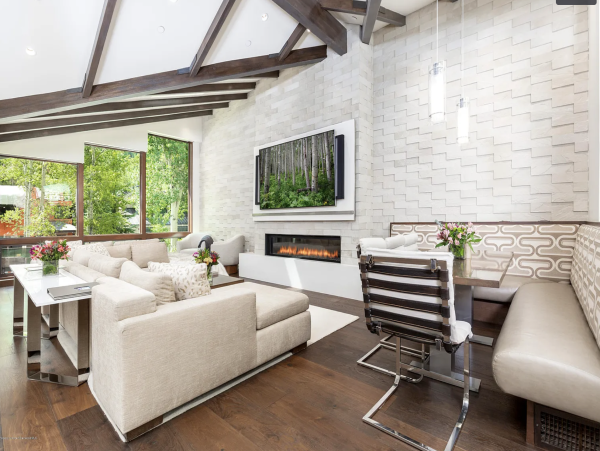 Aspen Luxury Vacation Rental - 5 Bedroom Aspen Core Residence with Mountain Views