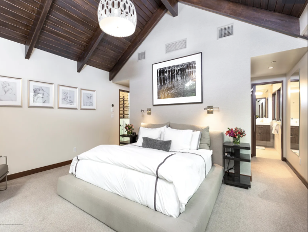 Aspen Luxury Vacation Rental - 5 Bedroom Aspen Core Residence with Mountain Views