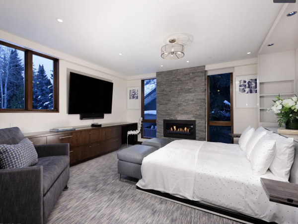 Aspen Luxury Vacation Rental - 5 Bedroom Aspen Core Residence with Mountain Views