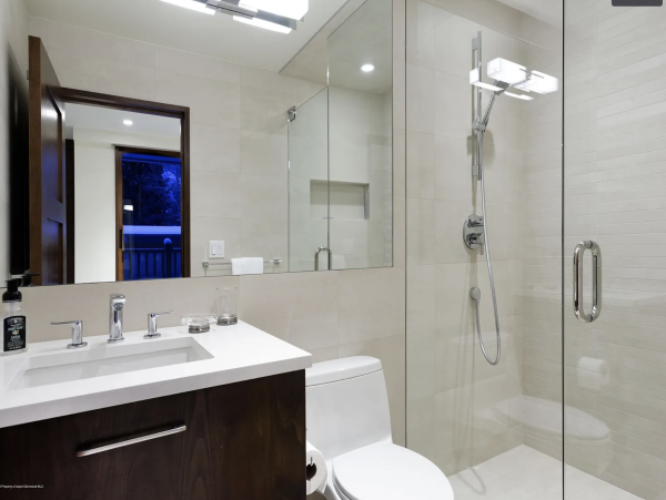 Aspen Luxury Vacation Rental - 5 Bedroom Aspen Core Residence with Mountain Views