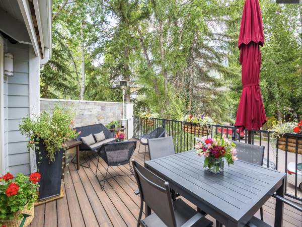 Aspen Luxury Vacation Rental - 5 Bedroom Aspen Core Residence with Mountain Views