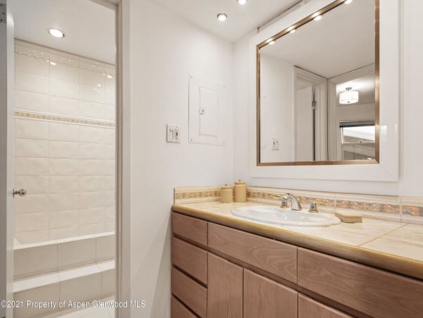 Aspen Home 987497
