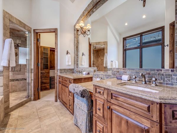 Aspen Home 987498