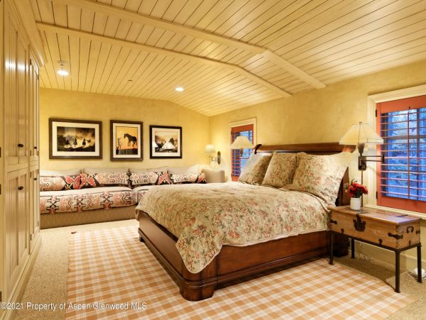 Aspen Home 987500