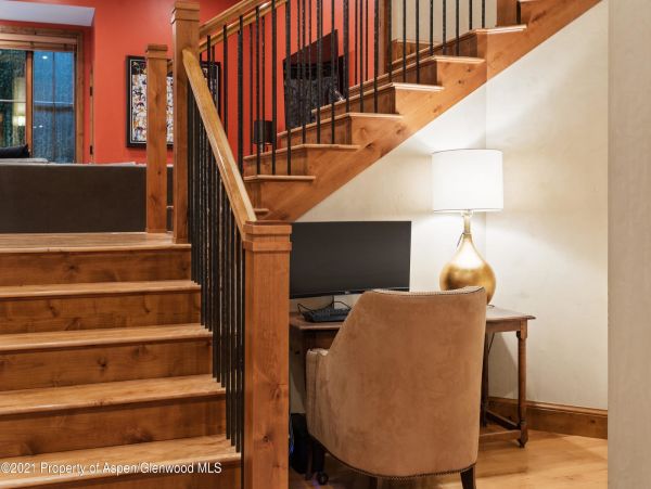 Aspen Home 987504