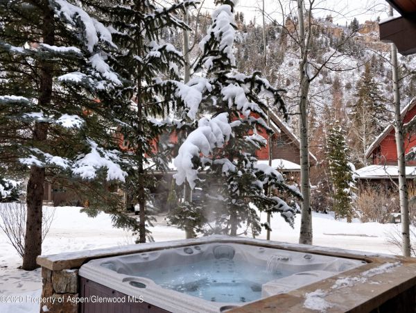 Aspen Home 987524