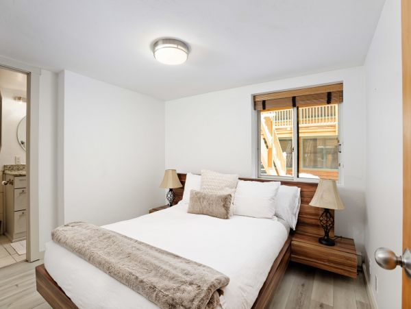 Aspen Home 987525