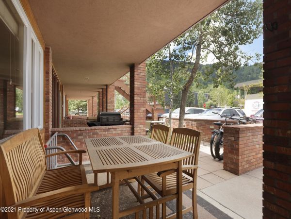 Aspen Home 987526