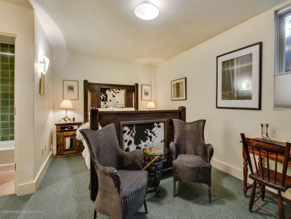 Aspen Home 987528
