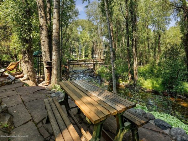 Aspen Home 987528
