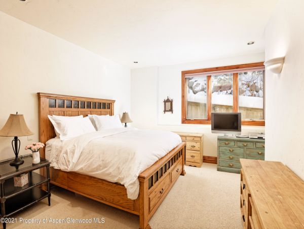 Aspen Home 987529