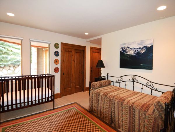 Aspen Home 987543