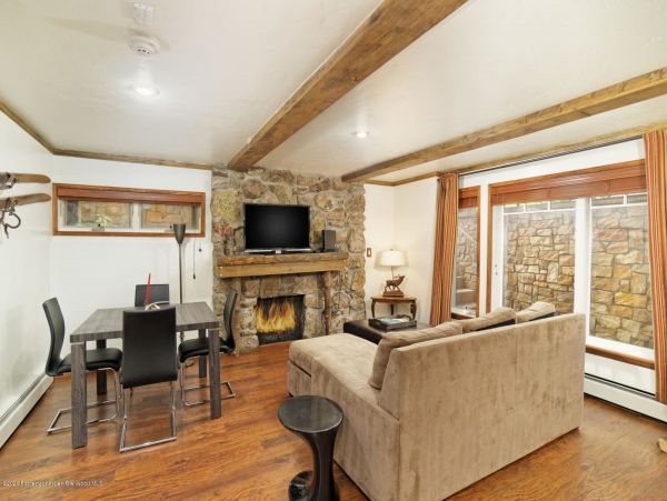 Aspen Home 987548