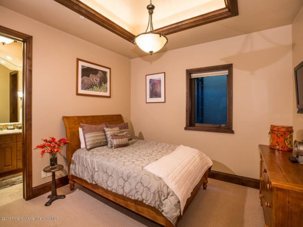Aspen Home 987549