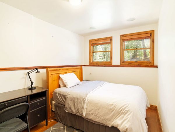 Aspen Home 987551