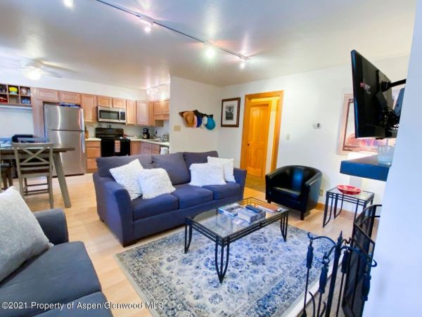 Aspen Home 987557