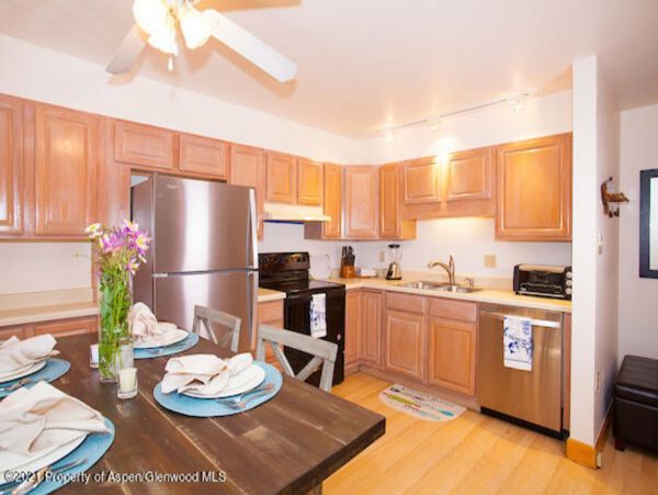 Aspen Home 987557