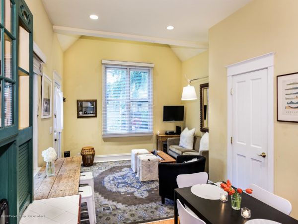 Aspen Home 987559