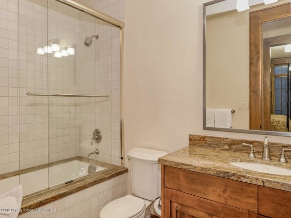 Aspen Home 987564