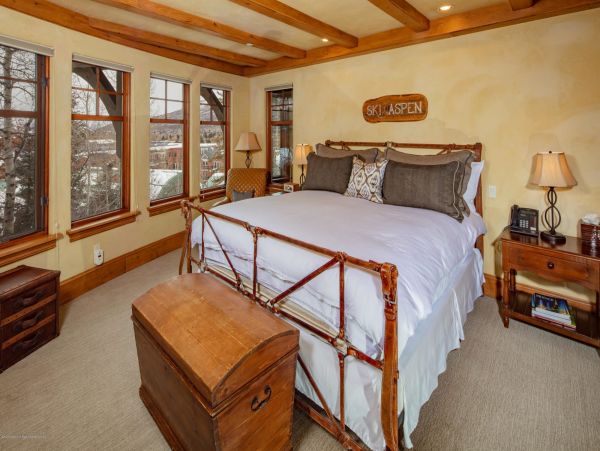 Aspen Home 987569