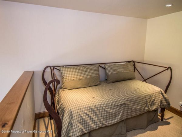 Aspen Home 987570