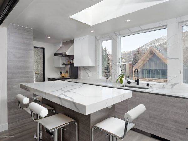 Aspen Home 987571