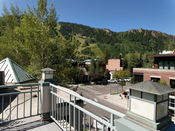 Aspen Home 987571