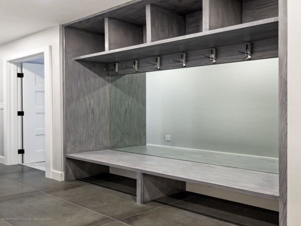 Aspen Home 987571
