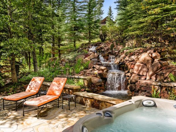 Aspen Home 987573