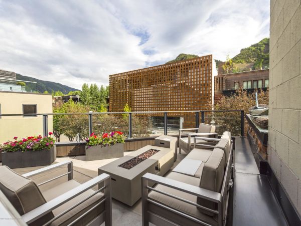 Aspen Home 987575