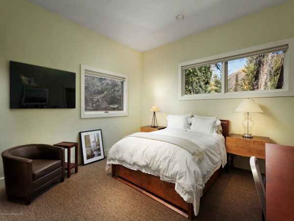 Aspen Home 987578