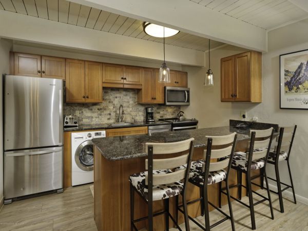 Aspen Home 987579
